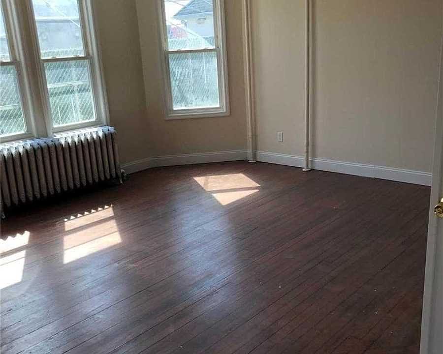 2nd image of 2787 Long Beach Rd Suite 1