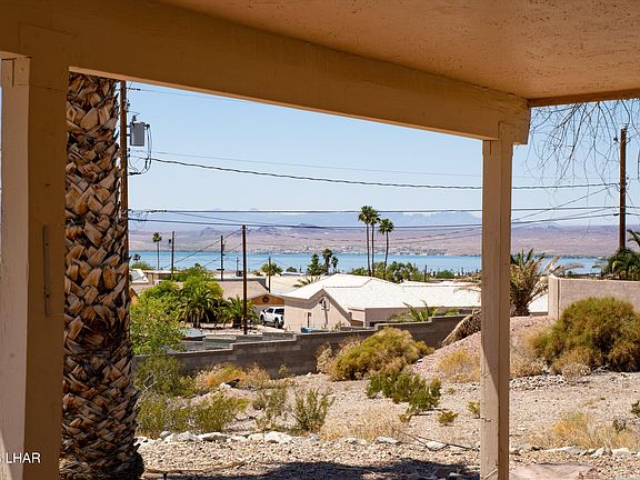 3rd image of 2872 Sombrero Dr