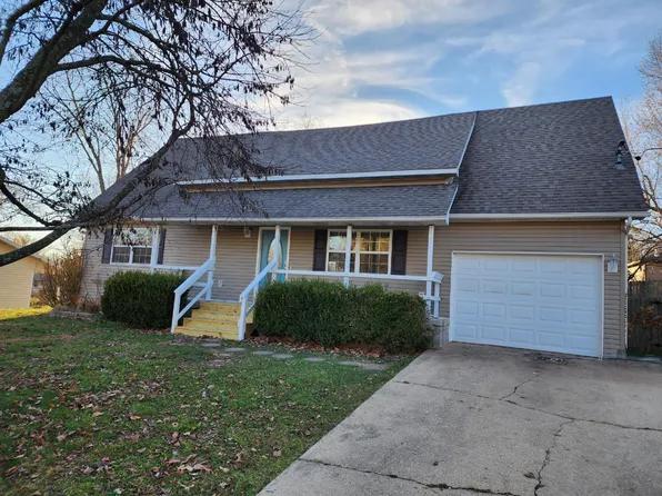 707 Roberts Street, Ava, MO 65608