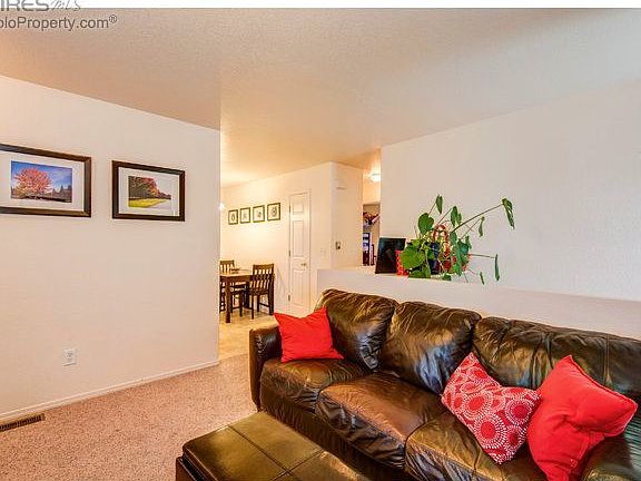 3rd image of 3926 Dove Ln