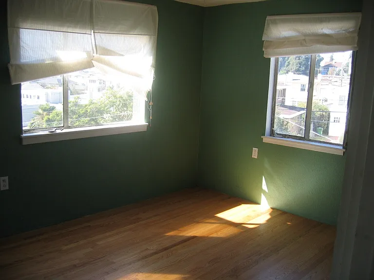 580 Capell St #5 — Photo 4