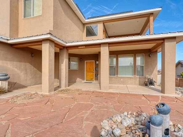 6809 Chapingo Rd NE, Rio Rancho, NM 87144