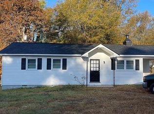 100 Washington Ct, Cowpens, SC 29330