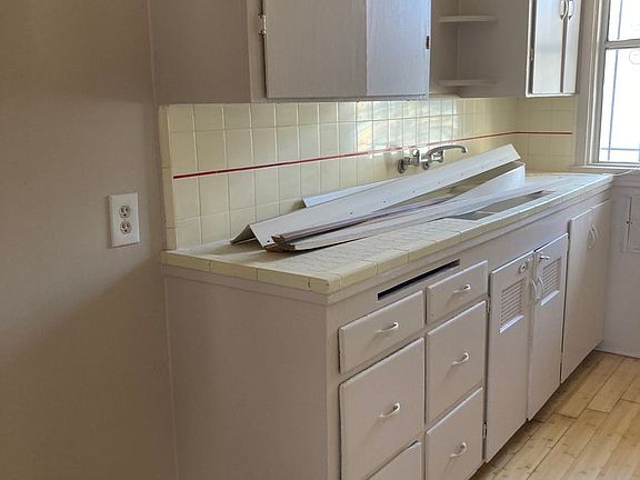 5th image of 2054 Magnolia Ave #5