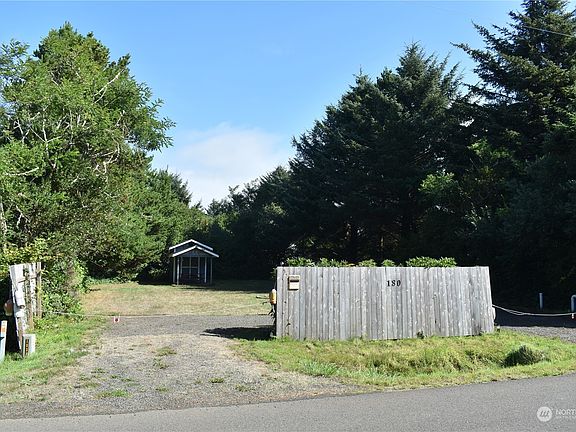2nd image of 180 N Narwhal Loop NW