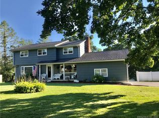 26 Sil Cam Dr, Danbury, CT 06811
