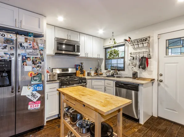 549 Monroe Street image 11 of 12