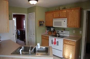 2nd image of 3354 Poplar Hl