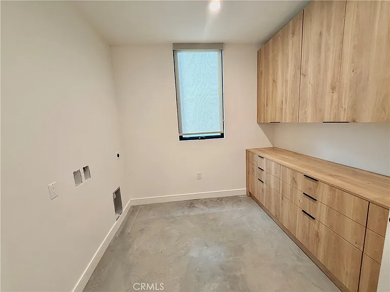 249 Seal Beach Blvd — Photo 15