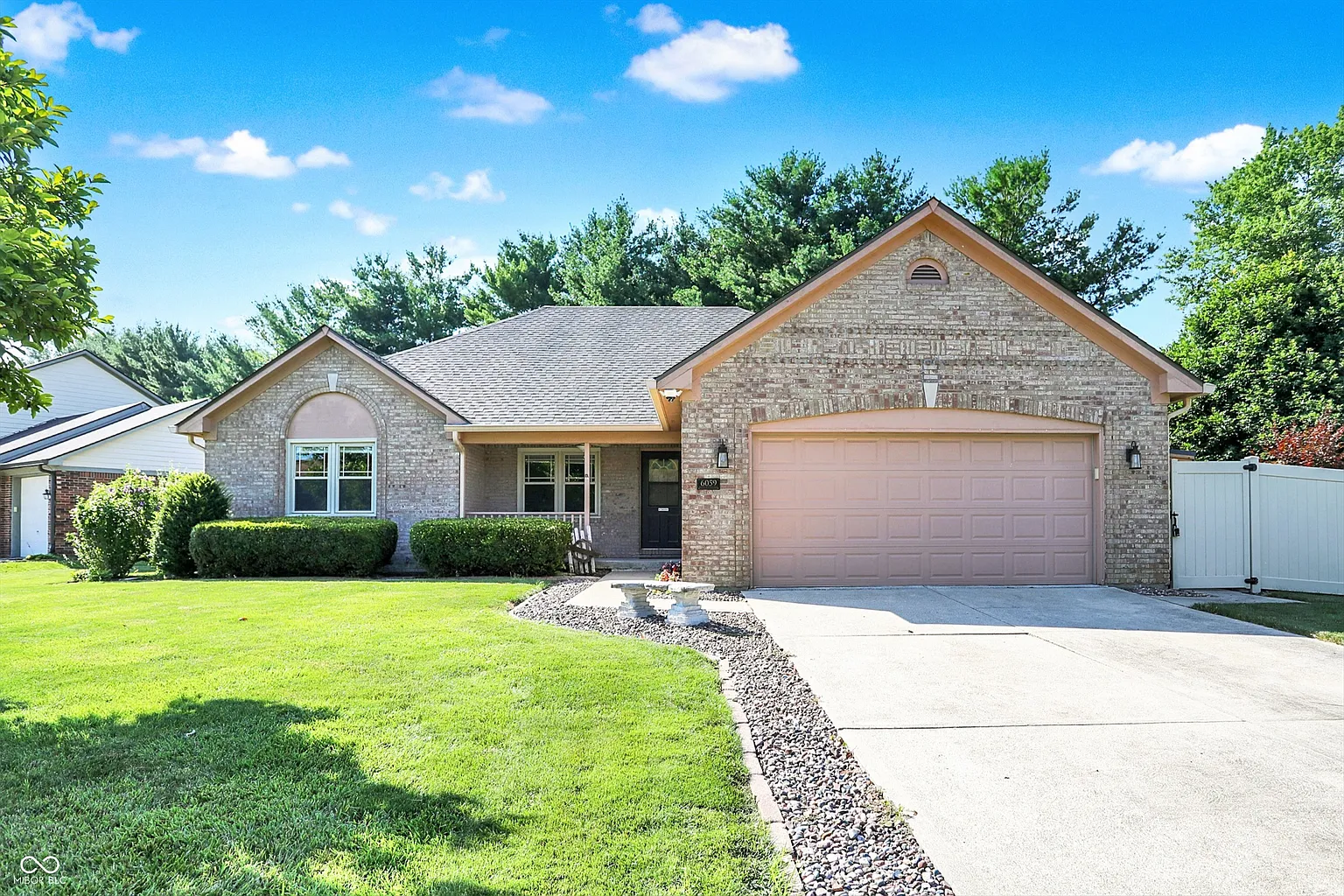 6059 Buck Blvd photo 1