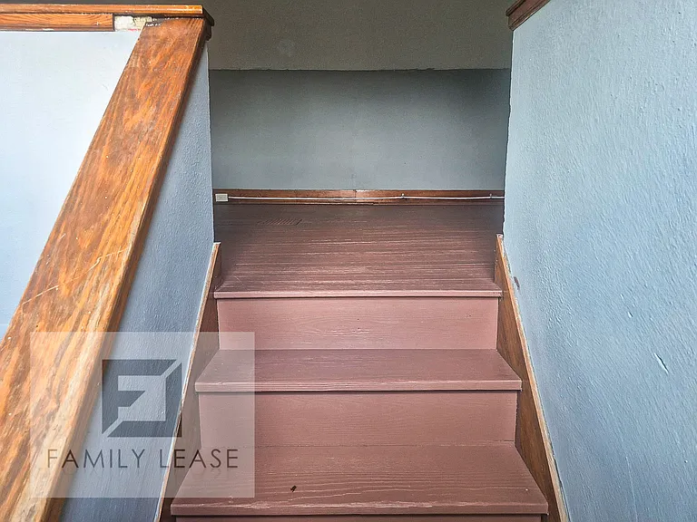 1701 Huron Ave — Photo 30