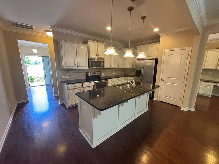 451 Shakespeare Dr — Photo 16