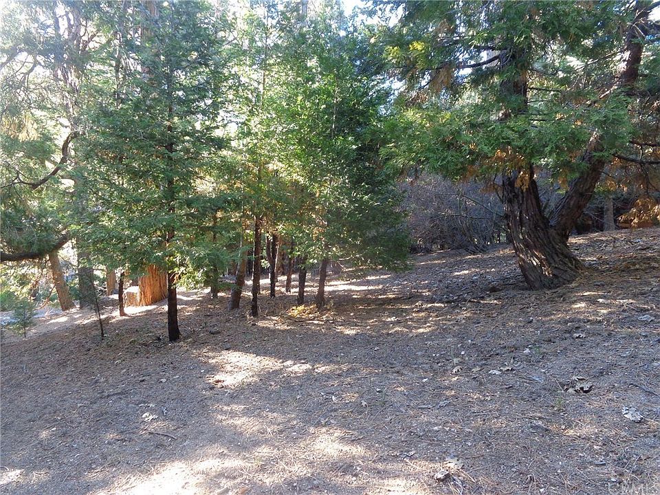 1st image of 404 Klamath Dr
