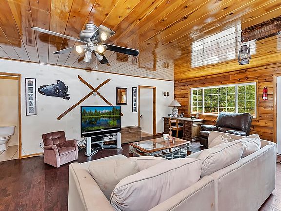 3rd image of 33244 Juniper Ln