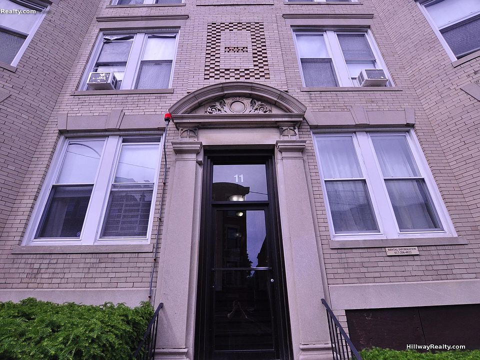 2nd image of 11 Mount Hood Rd APT 6V