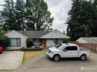 5810 237th St SW, Mountlake Terrace, WA 98043