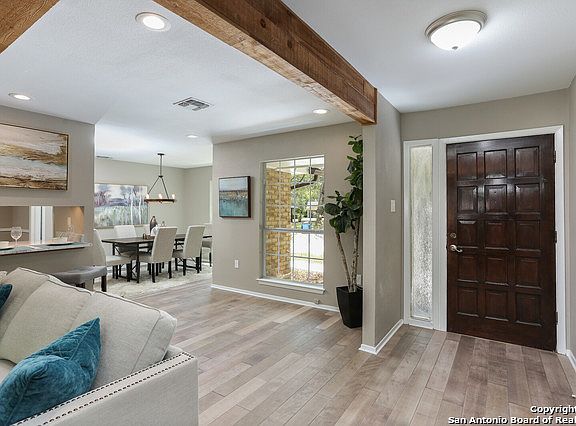 4th image of 309 Cheshire Cir