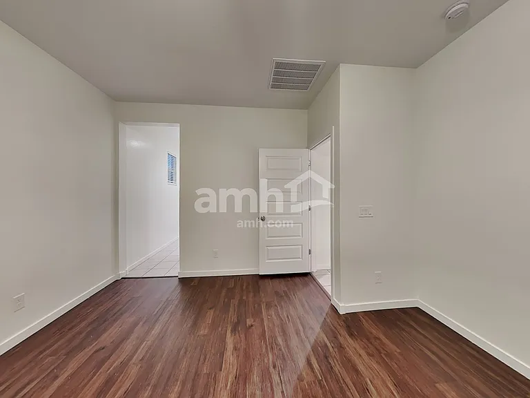 701 W Micanopy Trl — Photo 10