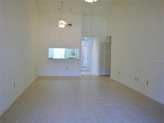 2nd image of 3211 Landmark Dr APT 5508