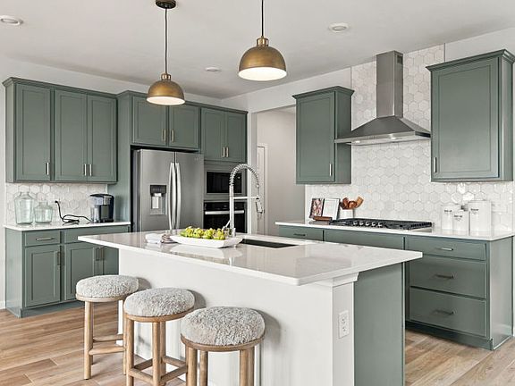 Kitchen - Perfect for Entertaining!