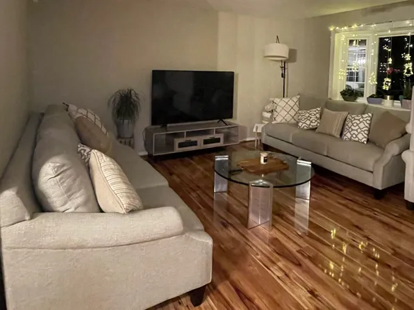 9656 Gwynndale Dr, Clinton, MD 20735