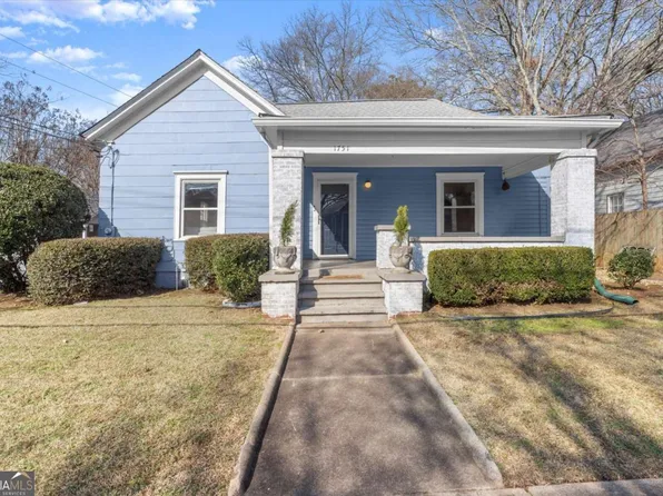 1751 Center Ave, East Pt, GA 30344