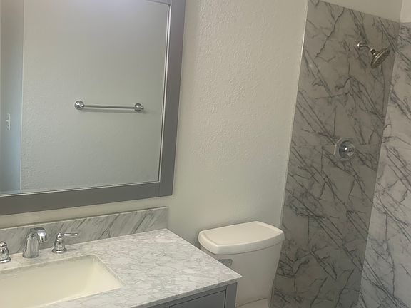 4th image of 7651 Lakewood Park Dr