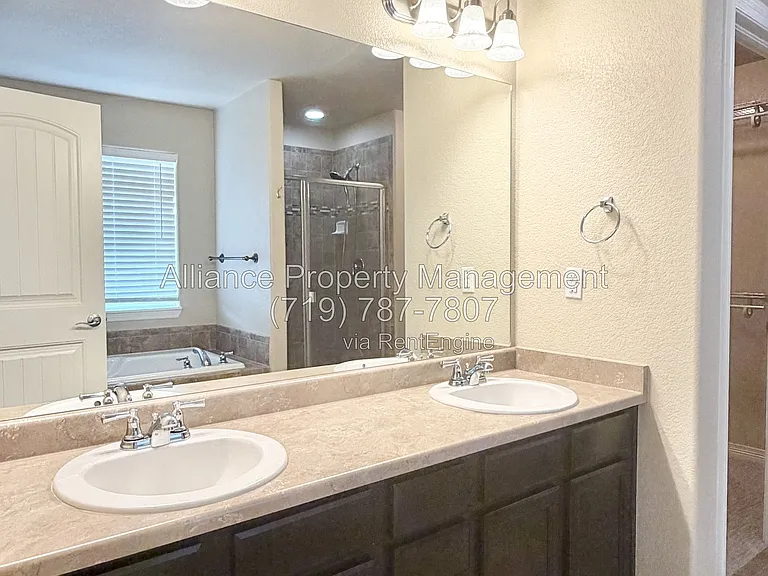 7270 Araia Dr — Photo 17