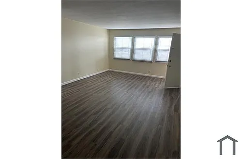 4189 Somerset Dr #6 Photo 1