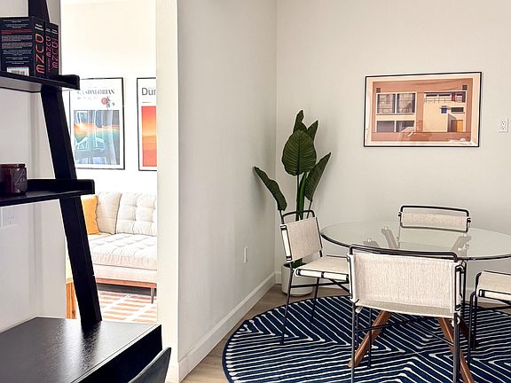 5th image of 355 Glendale Blvd #302