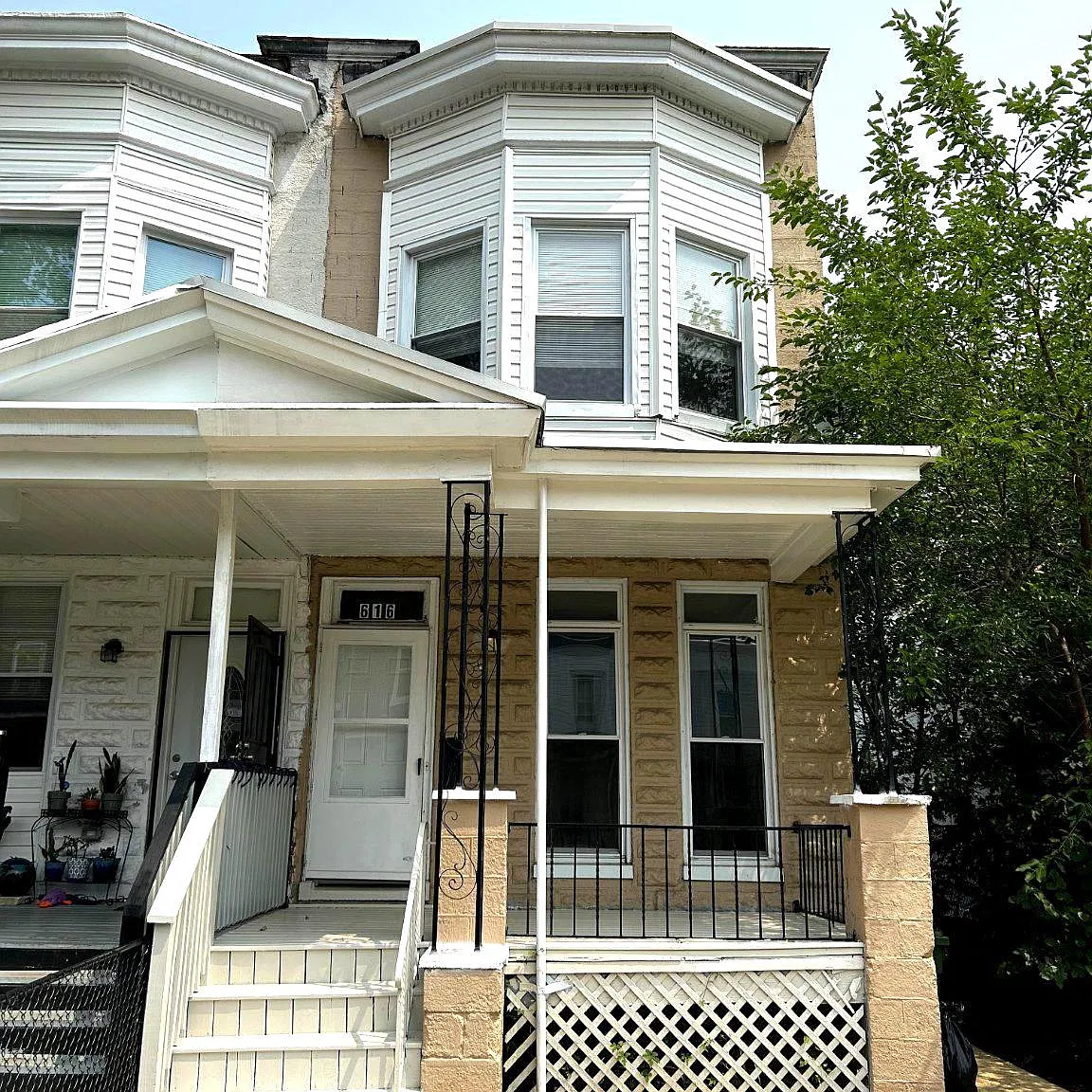 3 bed, 1.5 bath, 1728 sqft, $1,650 — Photo 1