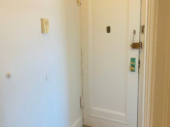 4th image of 25-05 41st St #2