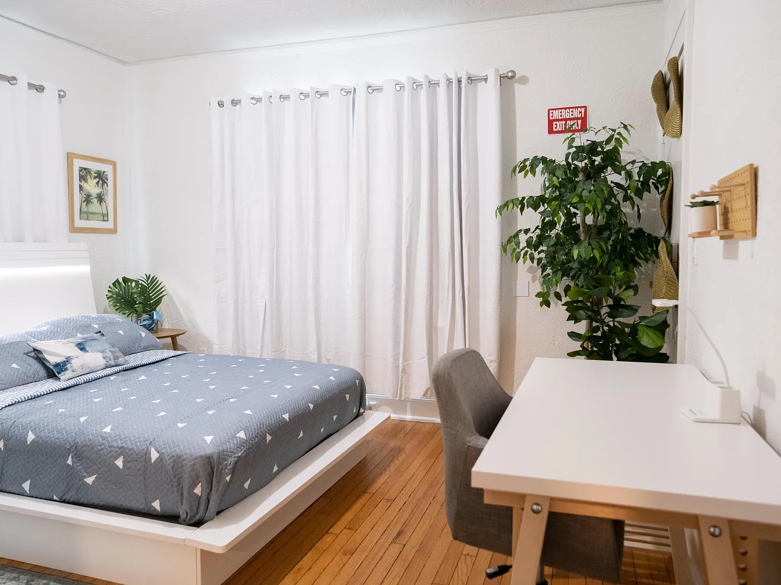 2 bed, 750 sqft, $2,200 — Photo 1