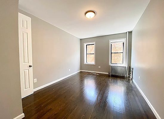 1st image of 2337 Andrews Ave N #3B