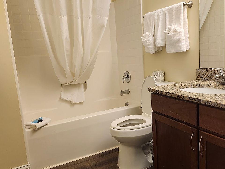 1st image of 2633 Perimeter Pkwy #1