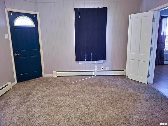 3rd image of 601 Grand Ave