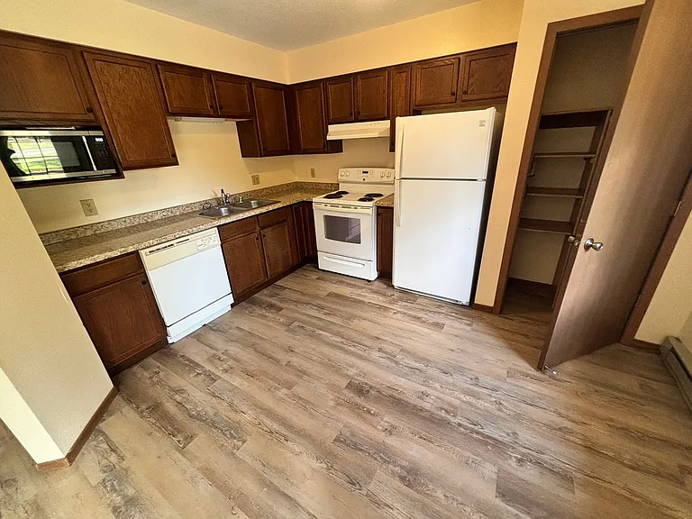 515 E Cascade Ave — Photo 13