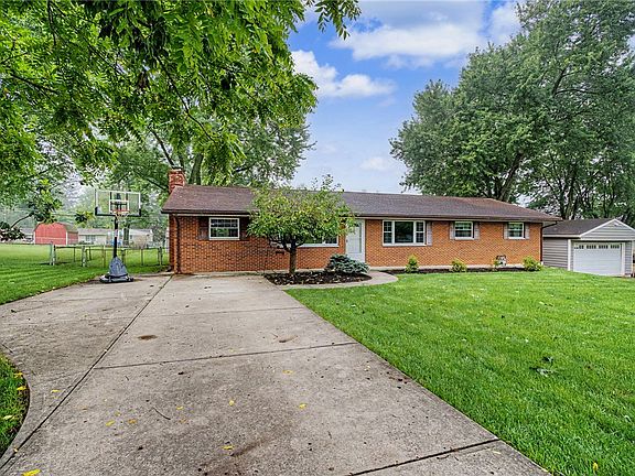 2nd image of 2863 Crone Rd