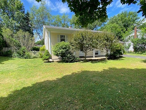 3rd image of 112 Lourdes Dr