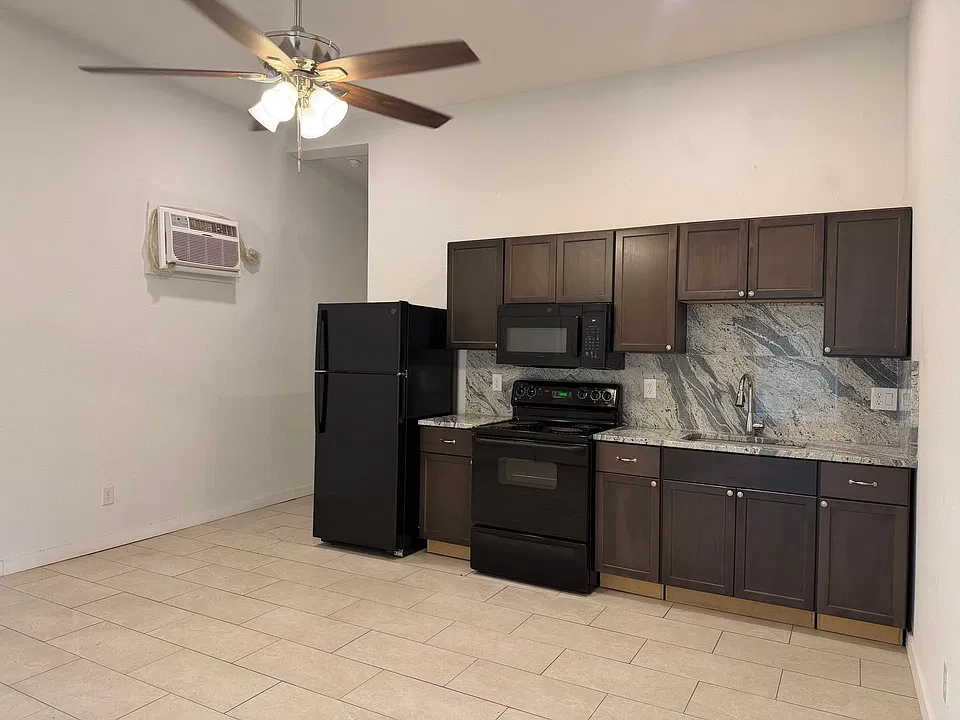 1119 Guadalupe St | Renovated Studio