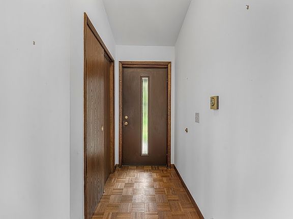 5th image of 3264 Dogwood Dr