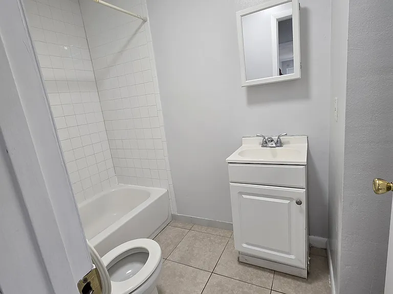 801 Washington St #A — Photo 11