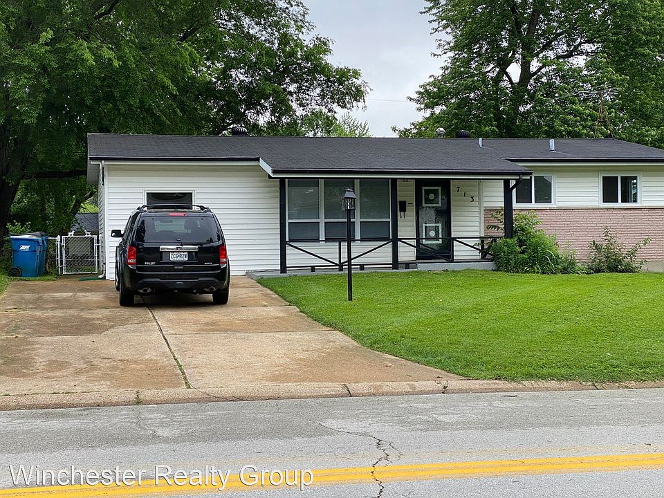 1st image of 713 Lynn Haven Ln