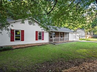 11006 Clearwater Dr, Hampton, GA 30228