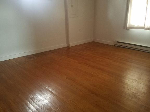 5th image of 42 W Mechanic St APT A