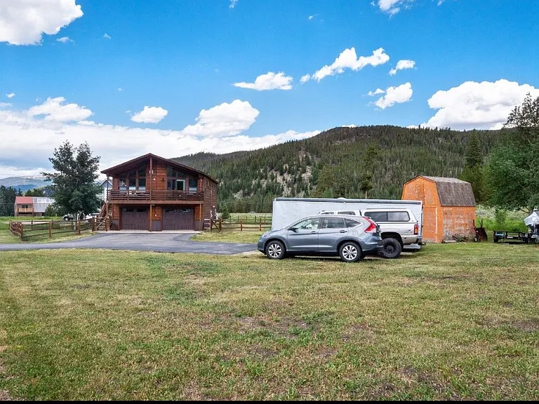 256 Lake View Cir E — Photo 18