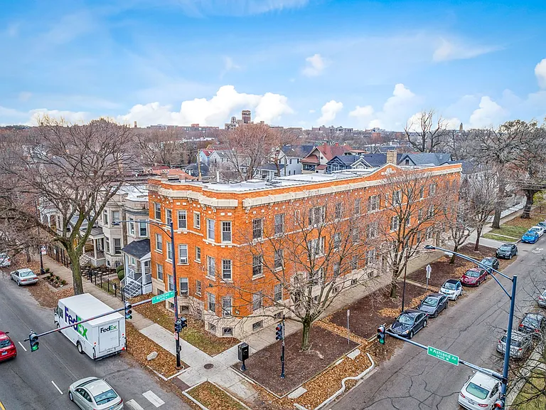 1601 W Berteau Ave — Photo 3