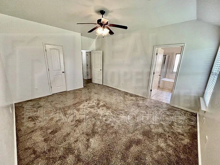 10913 SW 30th St — Photo 20