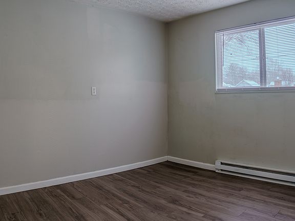 3rd image of 606 S College Ave APT 7