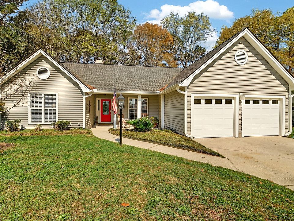 1st image of 733 Woodland Pointe Pl